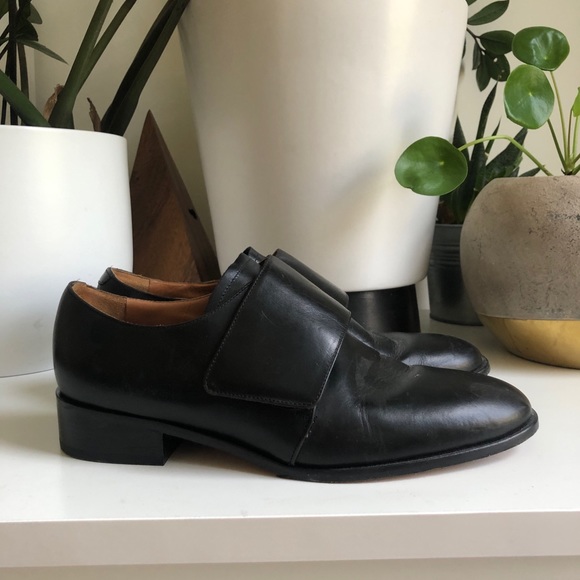 & Other Stories Shoes - & Other Stories black loafers with Velcro strap